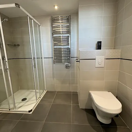 Floor Secret Garden, Daire *