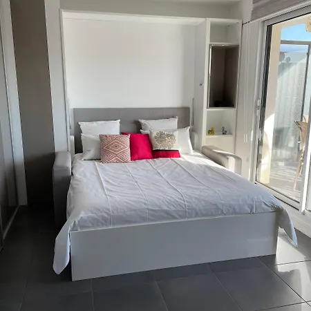 Floor Secret Garden, Daire *