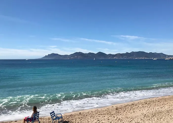 Apartman Floor Secret Garden,