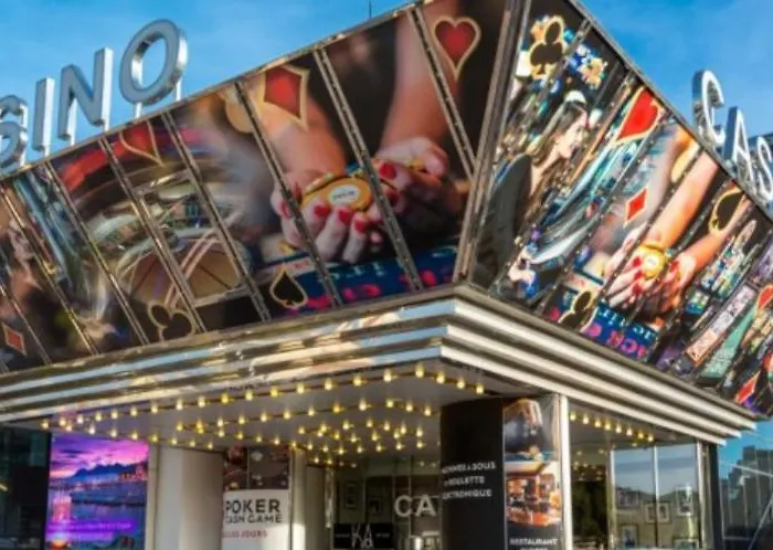 Floor Secret Garden, Apartman