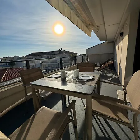 Апартаменты Floor Secret Garden,